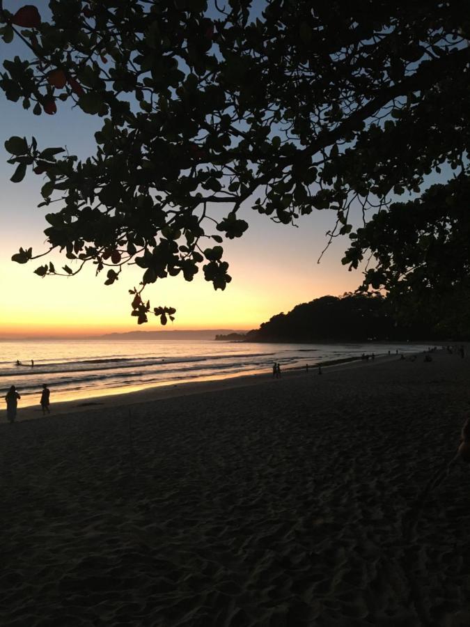 Pousada Aroeira Barra do Sahy Buitenkant foto